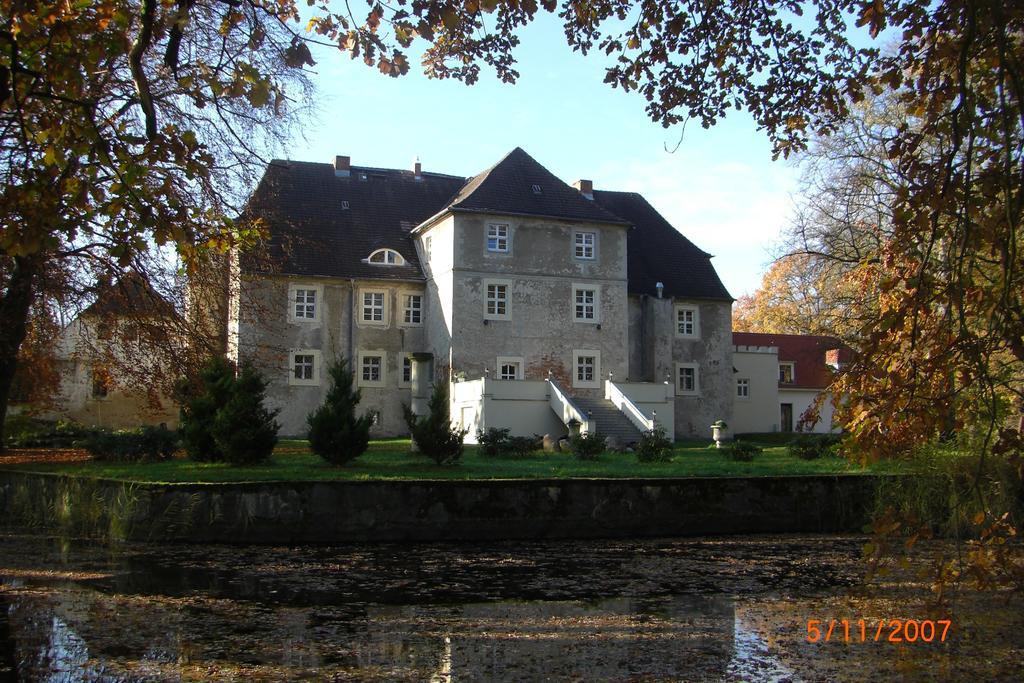 Hotel Wasserschloss Mellenthin Exterior foto